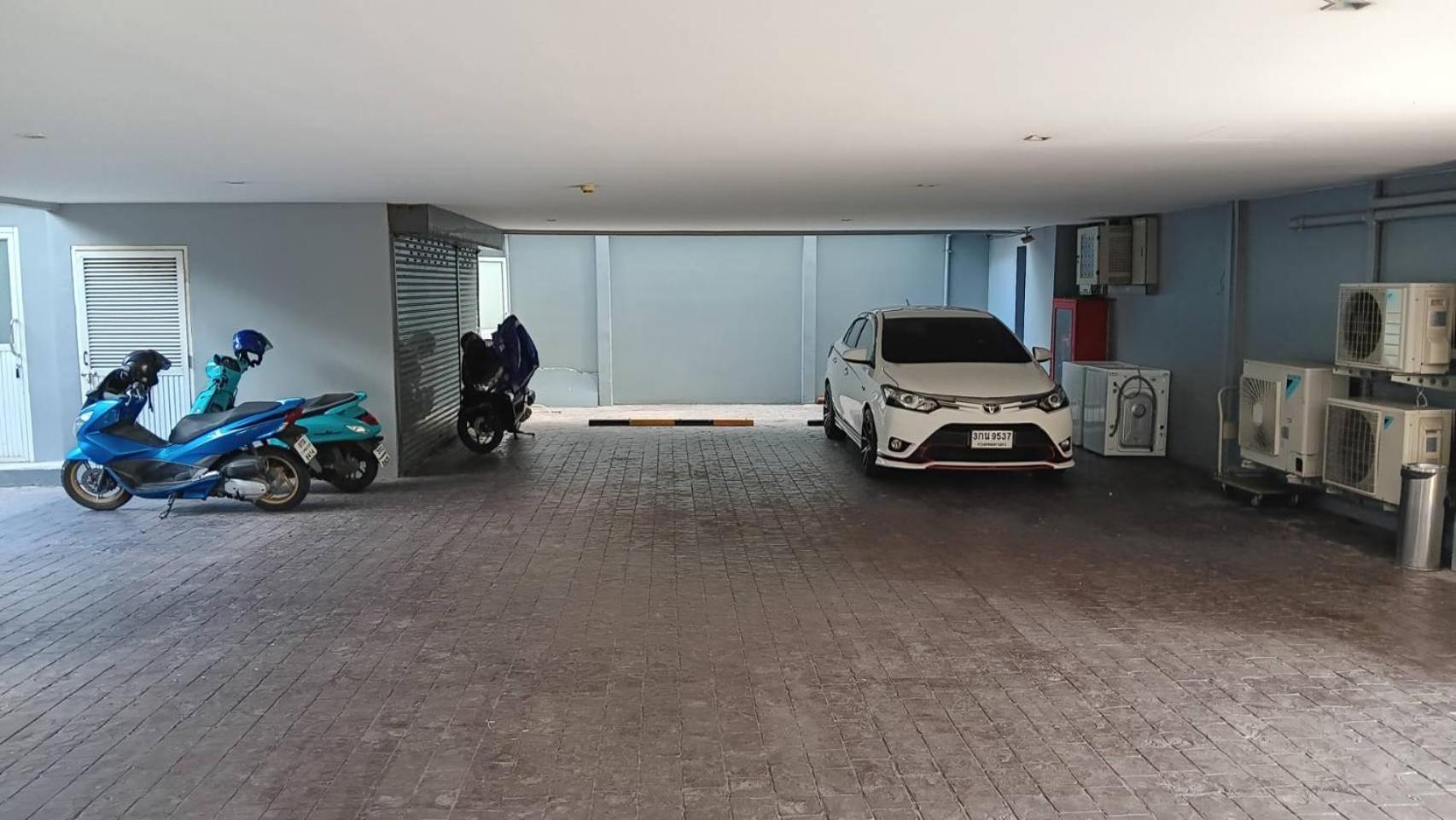 J Residence Thonglor 8 Bangkok Exterior photo