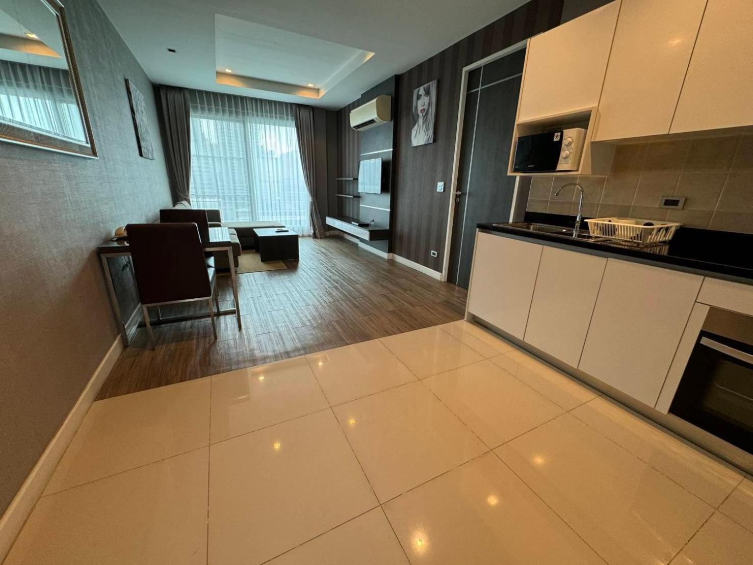 J Residence Thonglor 8 Bangkok Exterior photo